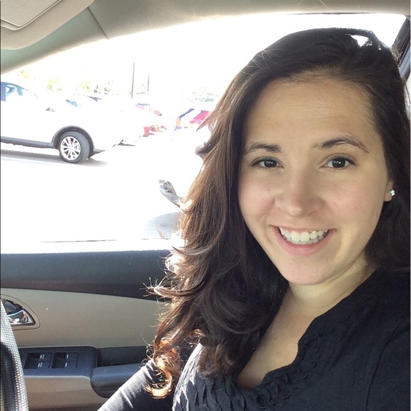 Meet your Posher, Rebecca - Picture 1 of 1